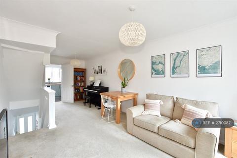 undefined, John Wiskar Drive, Cranleigh, GU6