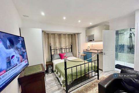 undefined, London, London, UB6
