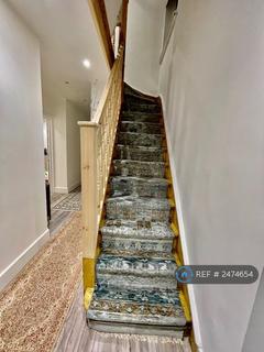 undefined, London, London, UB6