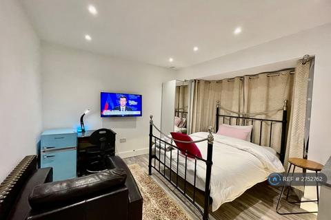 undefined, London, London, UB6