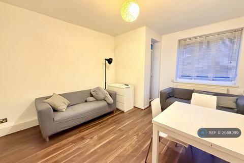 3 bedroom flat to rent, Northfleet House, London, SE1