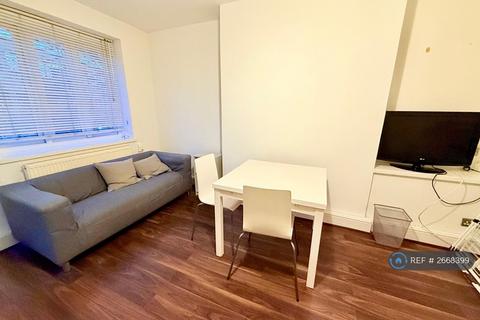 3 bedroom flat to rent, Northfleet House, London, SE1
