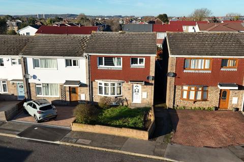 undefined, Owlets Hall Close, Hornchurch RM11