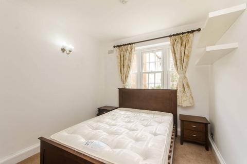 2 bedroom flat for sale, Wimbledon Park Side, Wimbledon Common, London, SW19