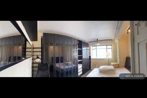 undefined, London, London, W14