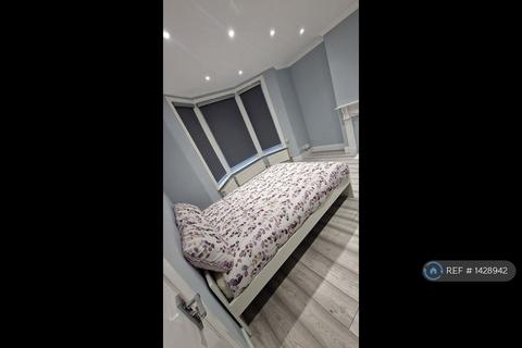 undefined, Gilbert Road, Belvedere, DA17