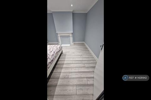 undefined, Gilbert Road, Belvedere, DA17