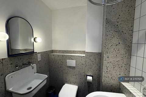 2 bedroom flat to rent, Grange Road, London, SE1