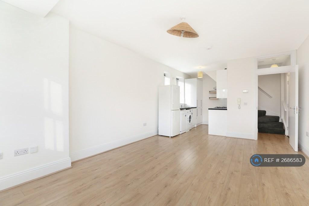 Kitchen / Living Room