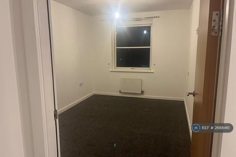 2 bedroom flat to rent, Trinity Street, St. Austell, PL25