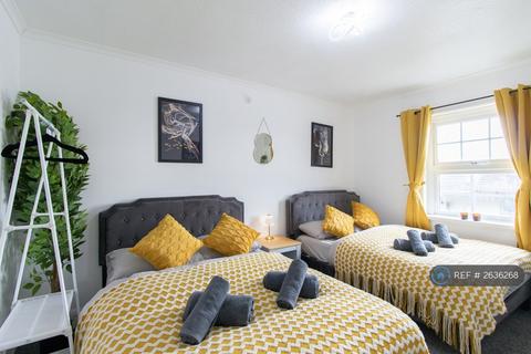 undefined, West Court, Southsea, PO4