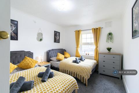 undefined, West Court, Southsea, PO4