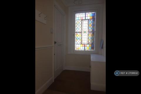 3 bedroom flat to rent, Rushcroft Rd, Brixton Sw2, SW2
