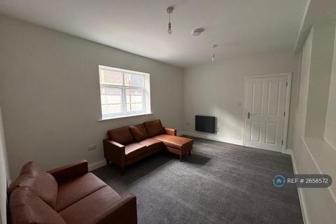 3 bedroom flat to rent, West Street, Brighton, BN1