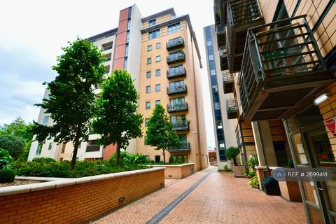 2 bedroom flat to rent, Balmoral Place, Hunslet, Leeds, LS10