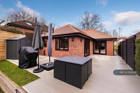 undefined, Oak Warren, Sevenoaks, TN13