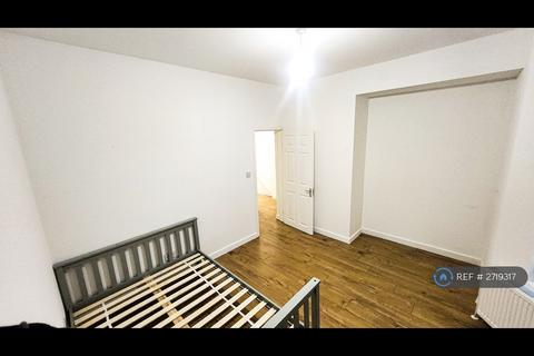 1 bedroom in a house share to rent, Rosenthal Road, London, SE6