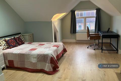 undefined, Kent Road, Gravesend, DA11