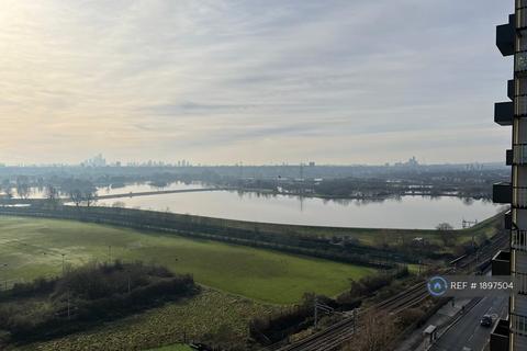 2 bedroom flat to rent, Green Ferry Way, London, E17