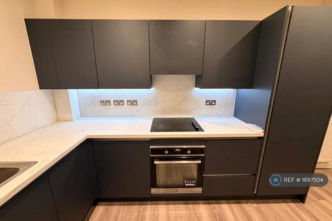 2 bedroom flat to rent, Green Ferry Way, London, E17