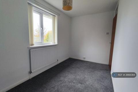 3 bedroom end of terrace house to rent, Loughrigg Close, Nottingham, NG2