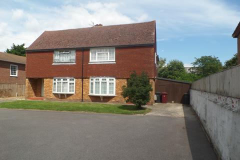 Lake Road, Chichester, PO19