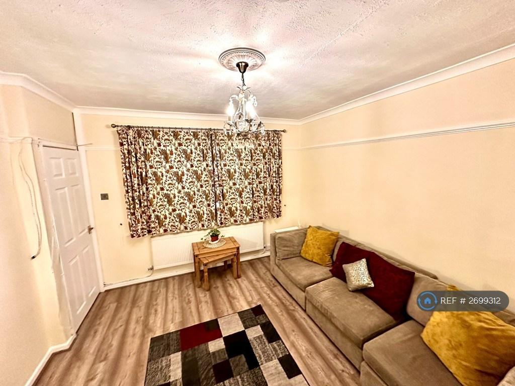 Furnished Lounge, Blinds, Curtains