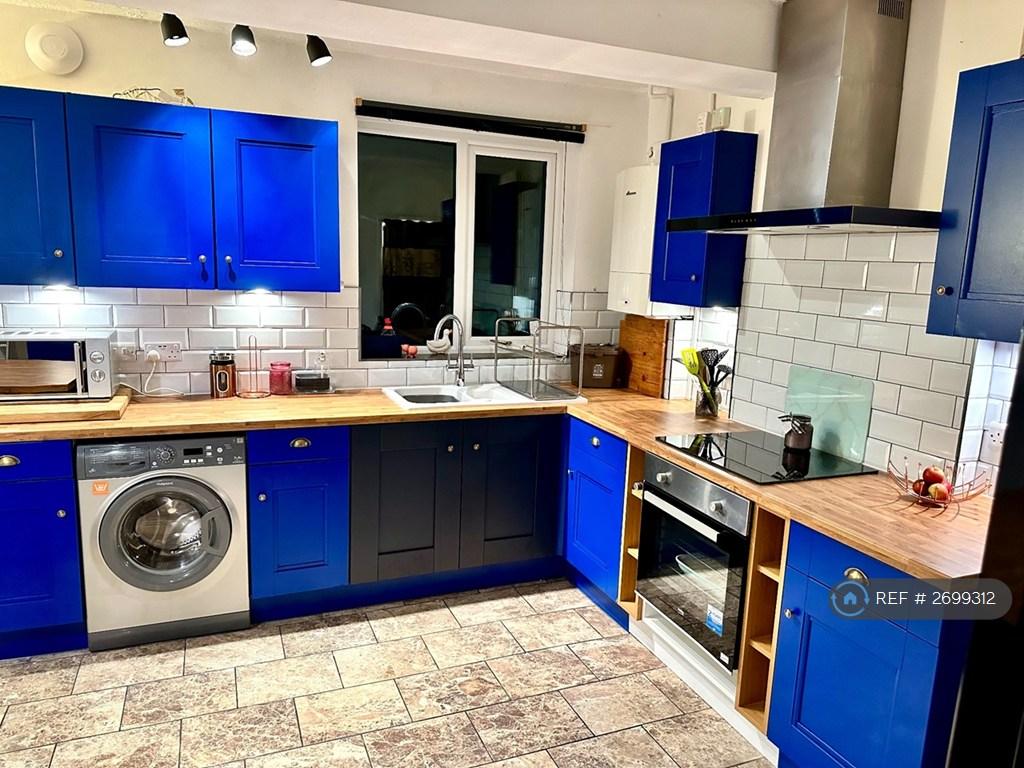 Spacious Work Surfaces &amp; Storage