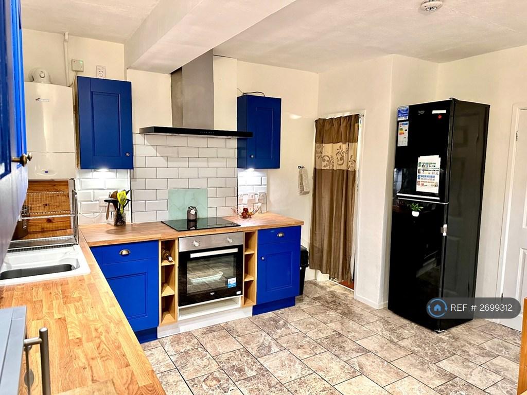 F/f Next To Storage Closet