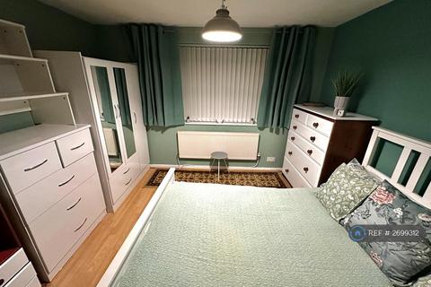 undefined, Tom Shepley Street, Hyde, SK14