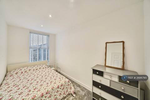 undefined, Lower Richmond Road, Putney, SW15