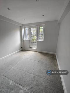 3 bedroom flat to rent, Median Road, London, E5
