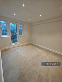 3 bedroom flat to rent, Median Road, London, E5