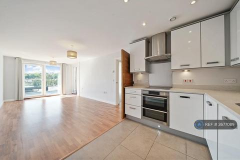 2 bedroom flat to rent, Park Road, London, N8