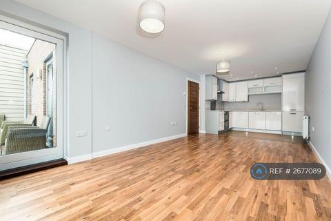 2 bedroom flat to rent, Park Road, London, N8