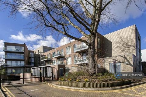 2 bedroom flat to rent, Park Road, London, N8