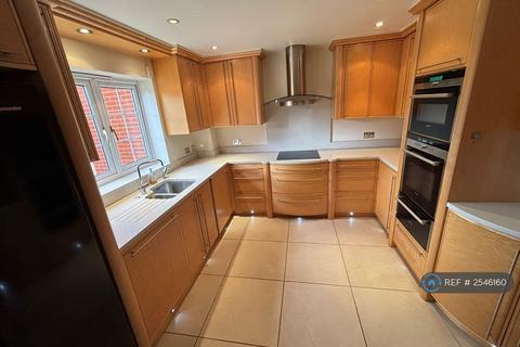 undefined, Eastcote Road, Pinner, HA5
