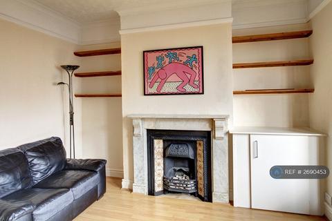 2 bedroom flat to rent, Shakespeare Avenue, Southampton, SO17
