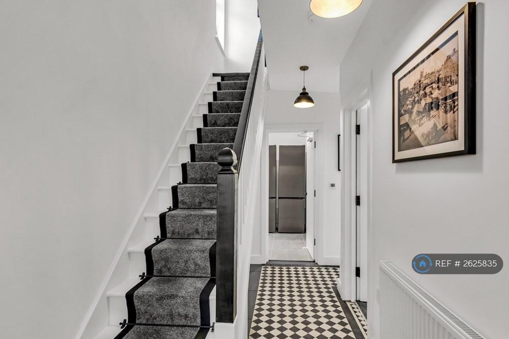 Classically Designed Hallwall