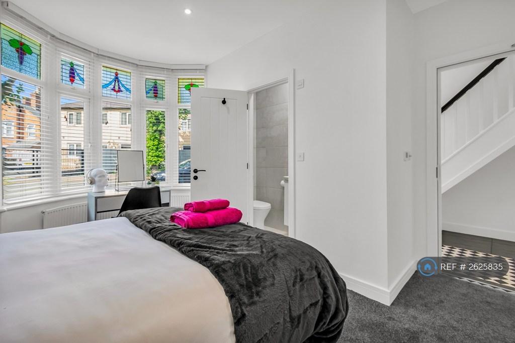 Bedroom 1 With Mini Ensuite