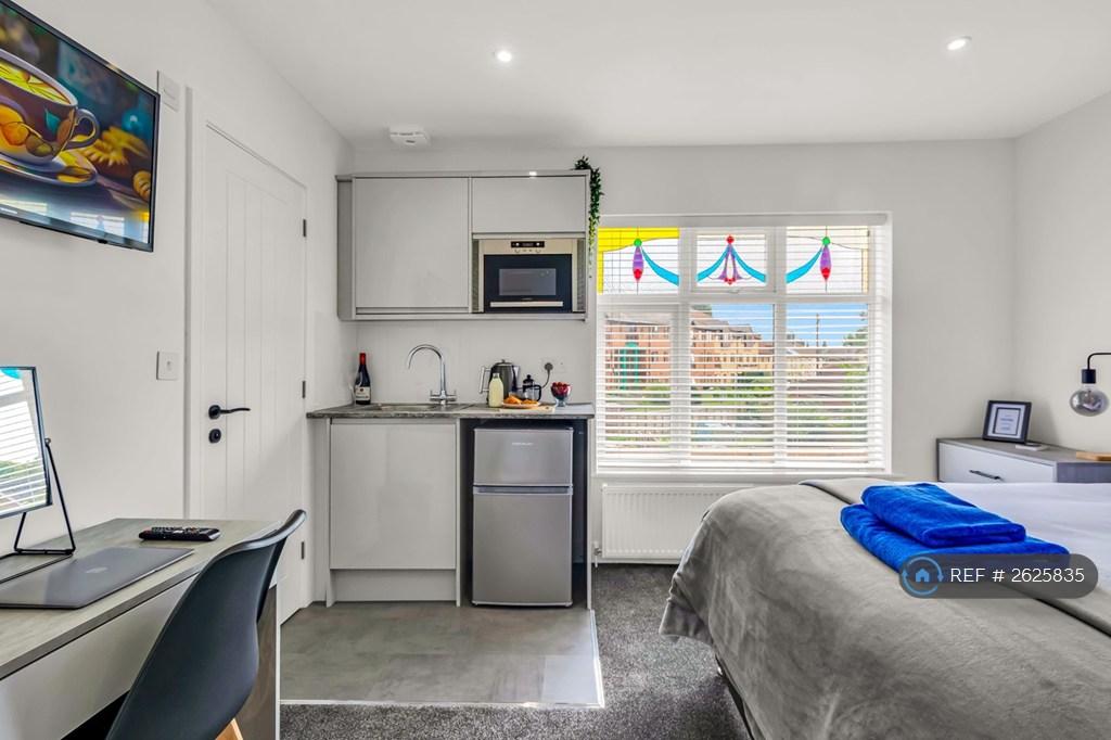 Bedroom 3 - Kitchenette And Large Garden