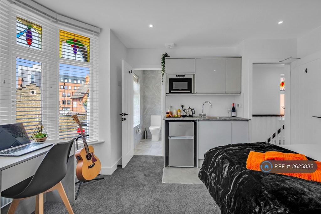 Bedroom 4 - a Mini Suite With Many Features