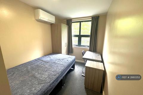 6 bedroom flat to rent, Charles Street, Bristol, BS1