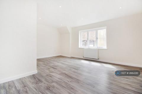 2 bedroom flat to rent, Knotts Lane, Canterbury, CT1