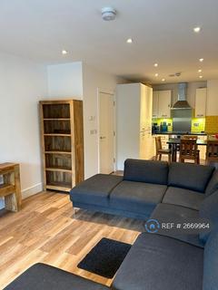1 bedroom flat to rent, Montagu House, London, W12