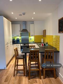 1 bedroom flat to rent, Montagu House, London, W12