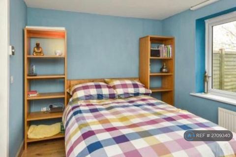 undefined, Addington Avenue, Wolverton, Milton Keynes, MK12