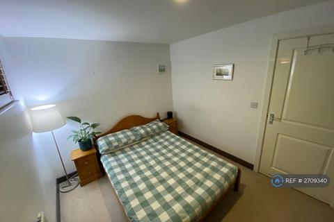 undefined, Addington Avenue, Wolverton, Milton Keynes, MK12