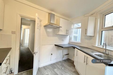 3 bedroom end of terrace house to rent, Ranelagh Road, Sheerness, ME12