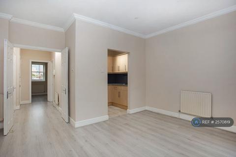 1 bedroom flat to rent, Kingswater Place, London, SW11